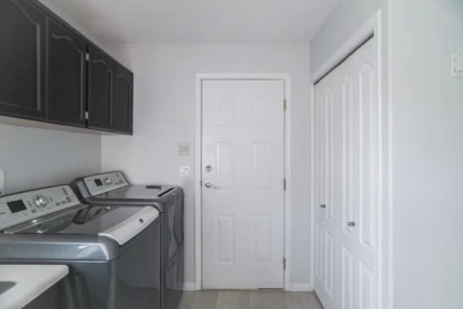 Guest Bathroom Photo of 18875 63 Avenue, Surrey, BC