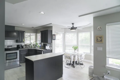 Kitchen Island Photo of 18875 63 Avenue, Surrey, BC