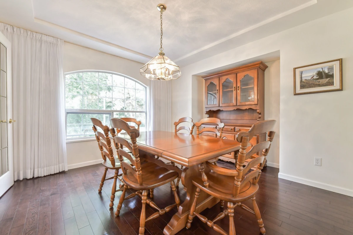 Dining Area Photo of 14915 25a Avenue, Surrey, BC