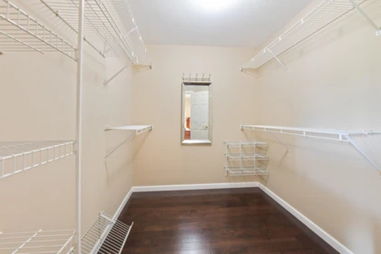 Laundry Room Photo of 14915 25a Avenue, Surrey, BC