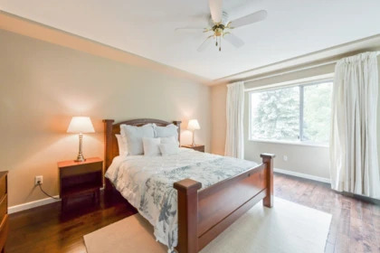Powder Room Photo of 14915 25a Avenue, Surrey, BC