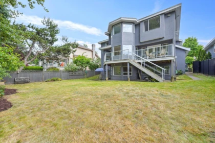 Swimming Pool Photo of 14915 25a Avenue, Surrey, BC