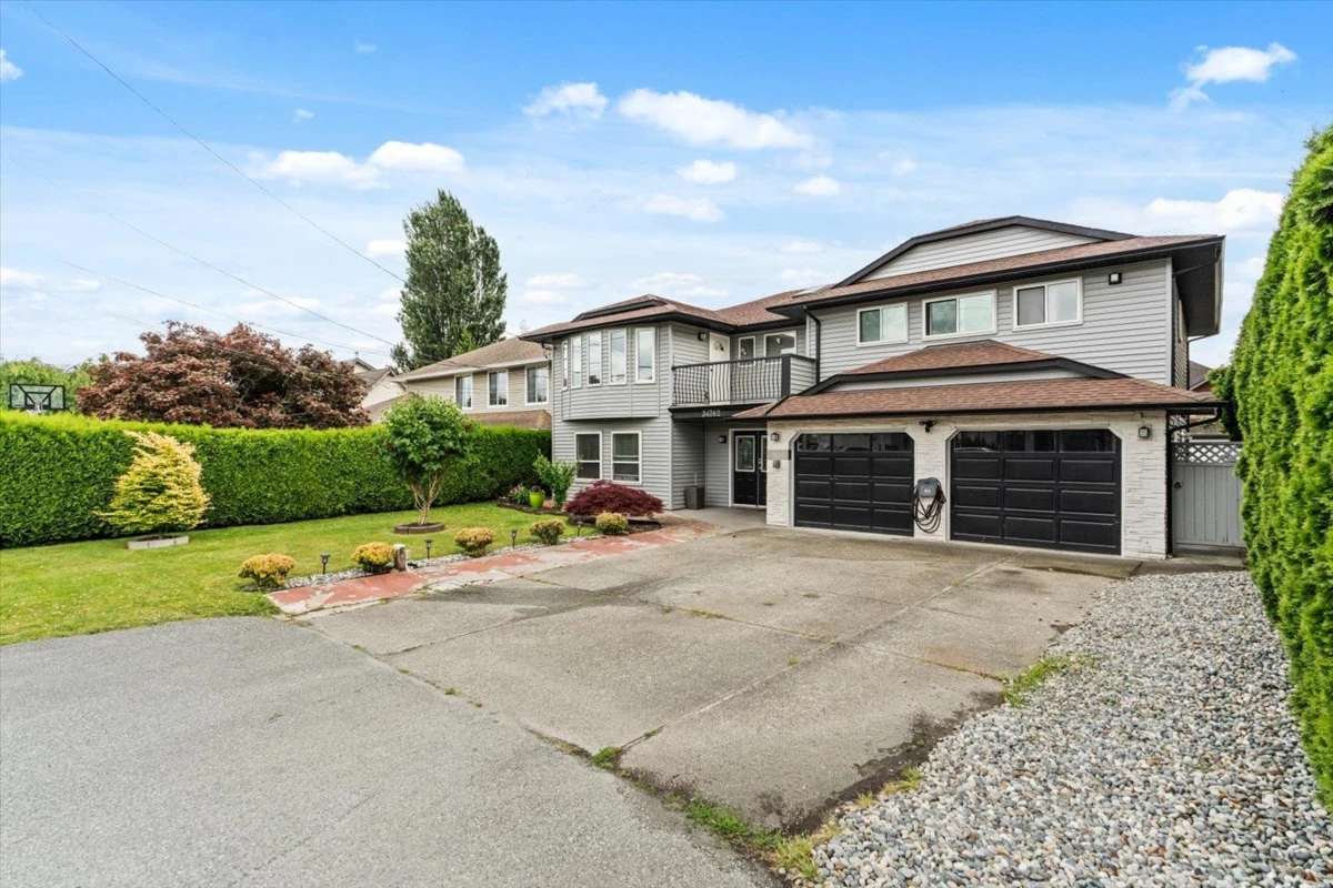 Exterior Rear Photo of 34762 2nd Avenue, Abbotsford, BC
