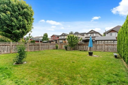 Garden / Landscaping Photo of 34762 2nd Avenue, Abbotsford, BC