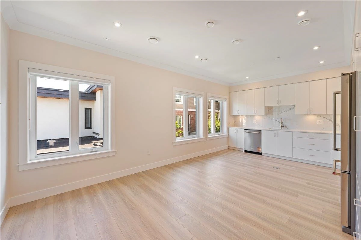 Dining Area Photo of 4854 Slocan Street, Vancouver, BC