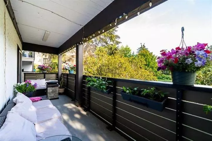 Dining Area Photo of 128 8860 No. 1 Road, Richmond, BC
