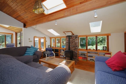 Office / Den Photo of 3658 Beach Avenue, Roberts Creek, BC