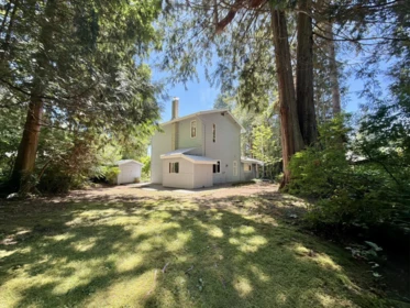 Pantry Photo of 3658 Beach Avenue, Roberts Creek, BC
