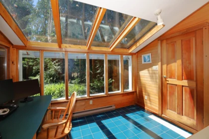 Powder Room Photo of 3658 Beach Avenue, Roberts Creek, BC