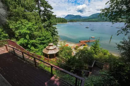 5810 Marine Way, Sechelt, BC, Sechelt — Single Family Residence for sale