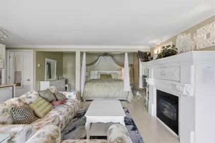Staircase Photo of 5810 Marine Way, Sechelt, BC
