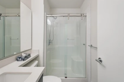 Guest Bathroom Photo of 605 500 Royal Avenue, New Westminster, BC