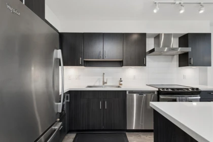605 500 Royal Avenue, New Westminster, BC, New Westminster — Apartment/Condo for sale