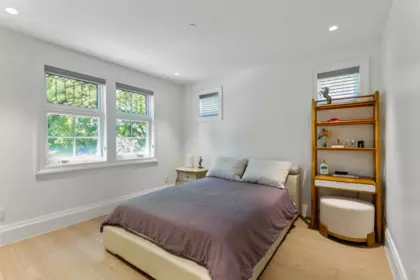 Hallway Photo of 1341 Matthews Avenue, Vancouver, BC