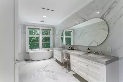 Powder Room Photo of 1341 Matthews Avenue, Vancouver, BC
