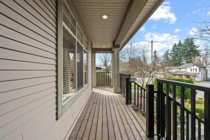 Backyard Photo of 1 3008 Ash Street, Abbotsford, BC