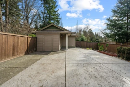 Front Yard Photo of 1 3008 Ash Street, Abbotsford, BC