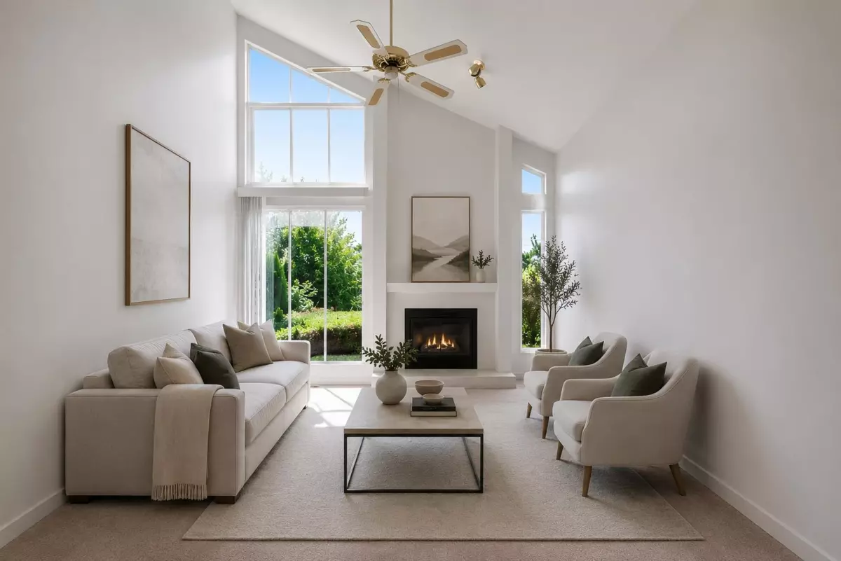 Family Room Photo of 33563A 2nd Avenue, Mission, BC