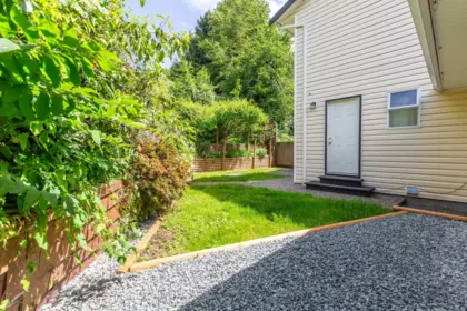 Backyard Photo of 33563A 2nd Avenue, Mission, BC