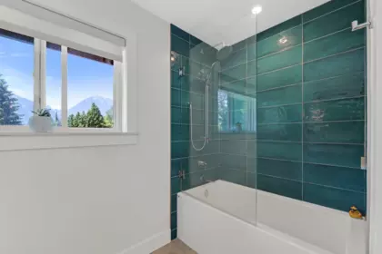 Basement Recreation Room Photo of 2539 Jura Crescent, Squamish, BC