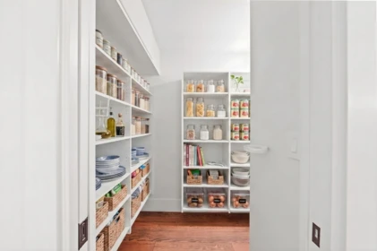 Powder Room Photo of 3240 138a Street, Surrey, BC