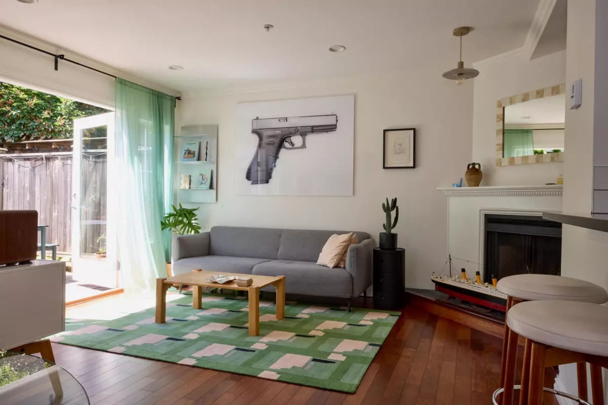 Living Room Photo of 136 W 14th Avenue, Vancouver, BC