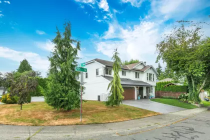 9285 211 Street, Langley, BC, Langley — Single Family Residence for sale