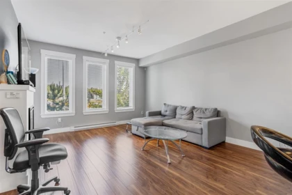 Hallway Photo of 210 5665 177b Street, Surrey, BC