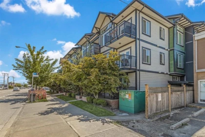 Loft / Bonus Room Photo of 210 5665 177b Street, Surrey, BC