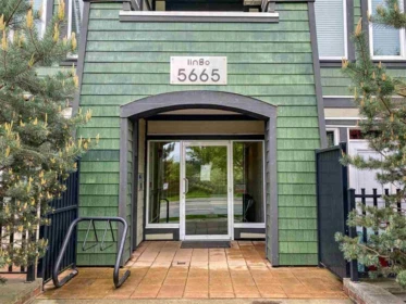 Primary Bathroom Photo of 210 5665 177b Street, Surrey, BC