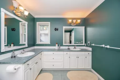 Hallway Photo of 3170 Hallam Court, Coquitlam, BC