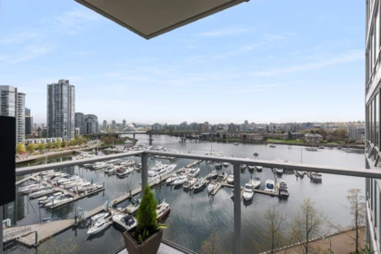 1201 1228 Marinaside Crescent, Vancouver, BC, Vancouver — Apartment/Condo for sale