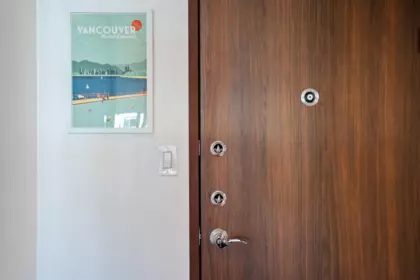 210 2450 Cornwall Avenue, Vancouver, BC, Vancouver — Apartment/Condo for sale