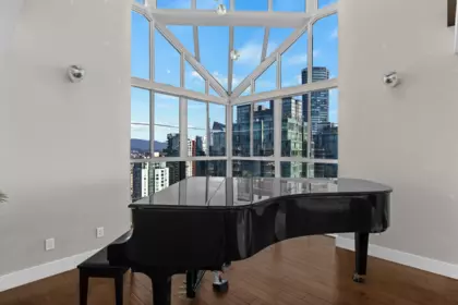 Mudroom Photo of 3102 717 Jervis Street, Vancouver, BC