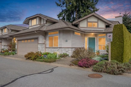 16 16325 82 Avenue, Surrey, BC, Surrey — Townhouse for sale