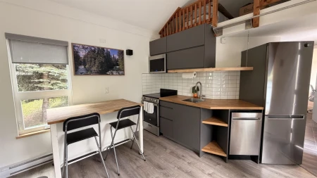 Kitchen Photo of 5 2138 Sarajevo Drive, Whistler, BC