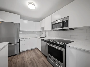 318 1561 Vidal Street, White Rock, BC, White Rock — Apartment/Condo for sale