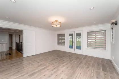Entry Foyer Photo of 6290 129a Street, Surrey, BC