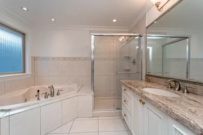 Hallway Photo of 6290 129a Street, Surrey, BC
