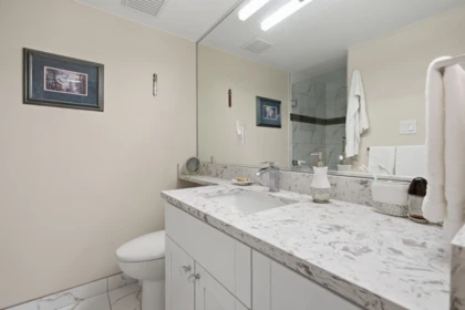 Laundry Room Photo of 508 1480 Foster Street, White Rock, BC