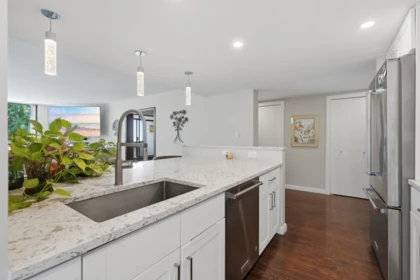 Primary Bedroom Photo of 508 1480 Foster Street, White Rock, BC