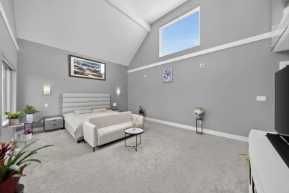 Entry Foyer Photo of 9571 Diamond Road, Richmond, BC