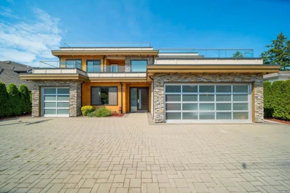 9571 Diamond Road, Richmond, BC, Richmond — Single Family Residence for sale
