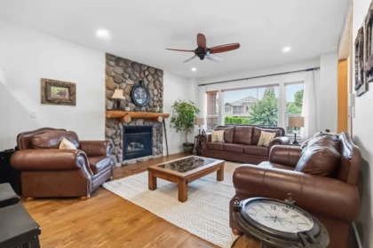 341 Chestnut Avenue, Harrison Hot Springs, BC, Harrison Hot Springs — Single Family Residence for sale