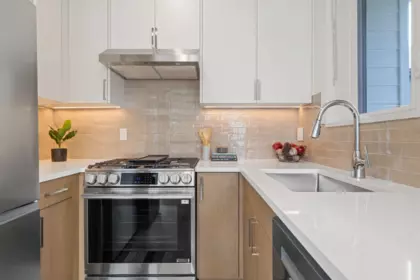 Kitchen Island Photo of 2138 Venables Street, Vancouver, BC