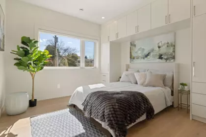 Powder Room Photo of 2138 Venables Street, Vancouver, BC