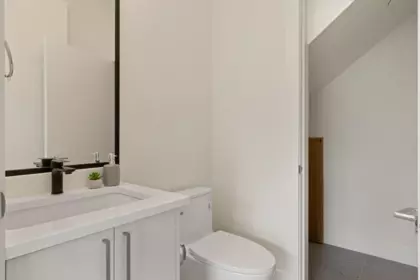Primary Bathroom Photo of 2138 Venables Street, Vancouver, BC