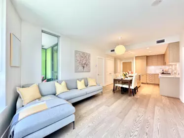 523 3563 Ross Drive, Vancouver, BC, Vancouver — Apartment/Condo for sale