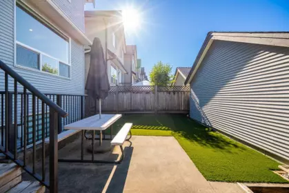 Front Yard Photo of 21149 79a Avenue, Langley, BC