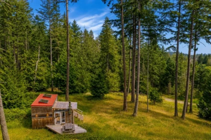 Breakfast Nook Photo of 1-861 Bluff Road, Galiano Island, BC